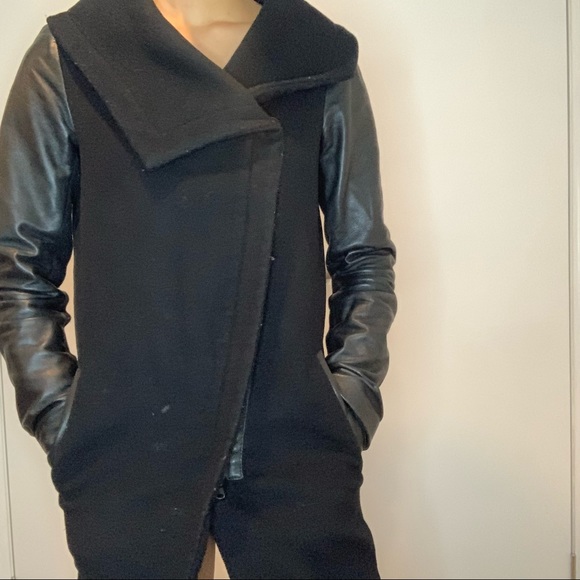 Danier Leather Jacket - Size S - Picture 3 of 5